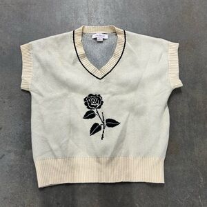 Lisa Says Gah Cream and Black Sweater Vest